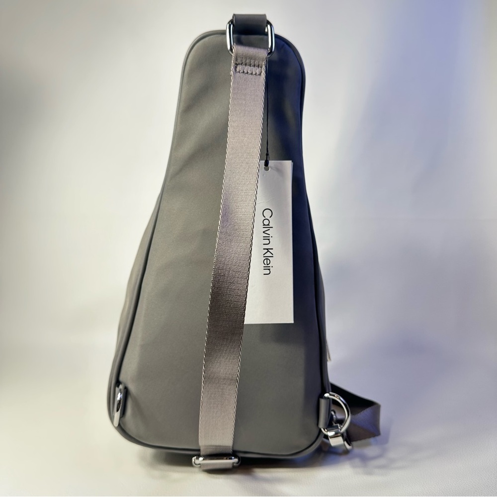 NEW CALVIN KLEIN JESSIE NYLON SLING BAG BACKPACK GREY - Picture 5 of 12